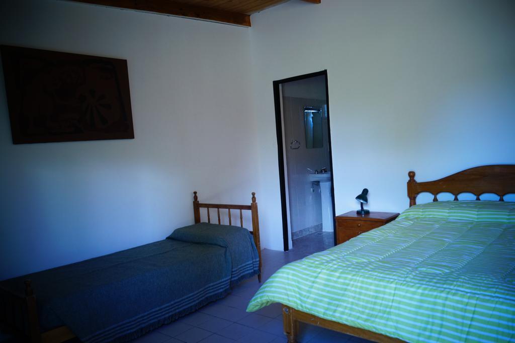 Hôtel Los Amigos à Los Antiguos Extérieur photo